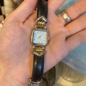 Gorgeous vintage square faced quartz watch